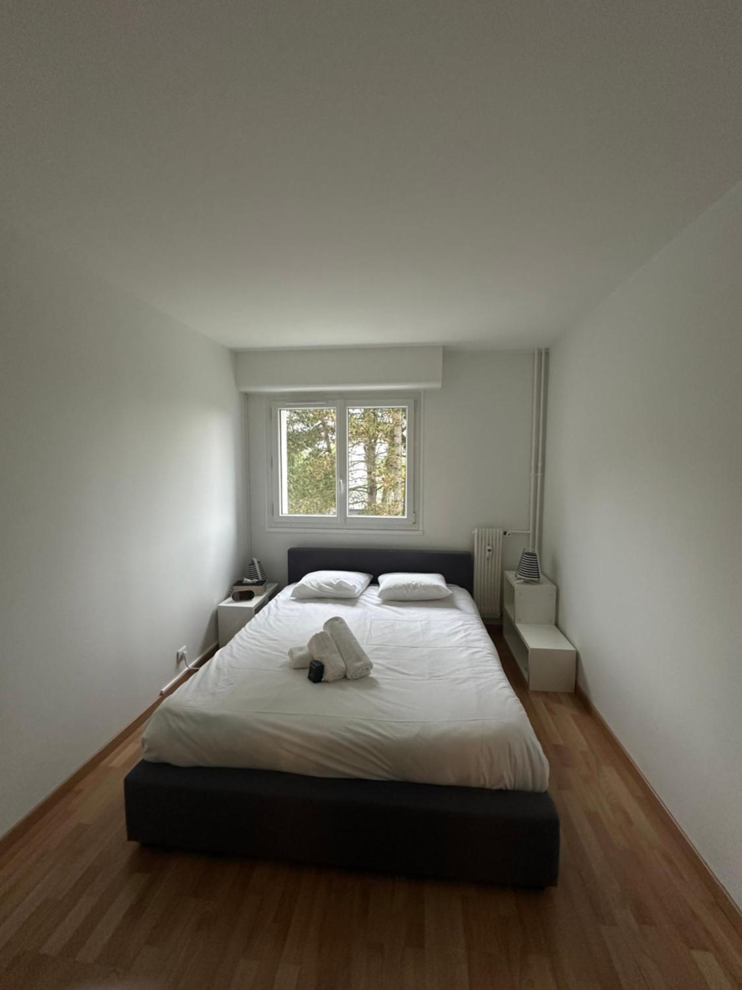Le Beau Hugo Apartment Mainvilliers  Ngoại thất bức ảnh