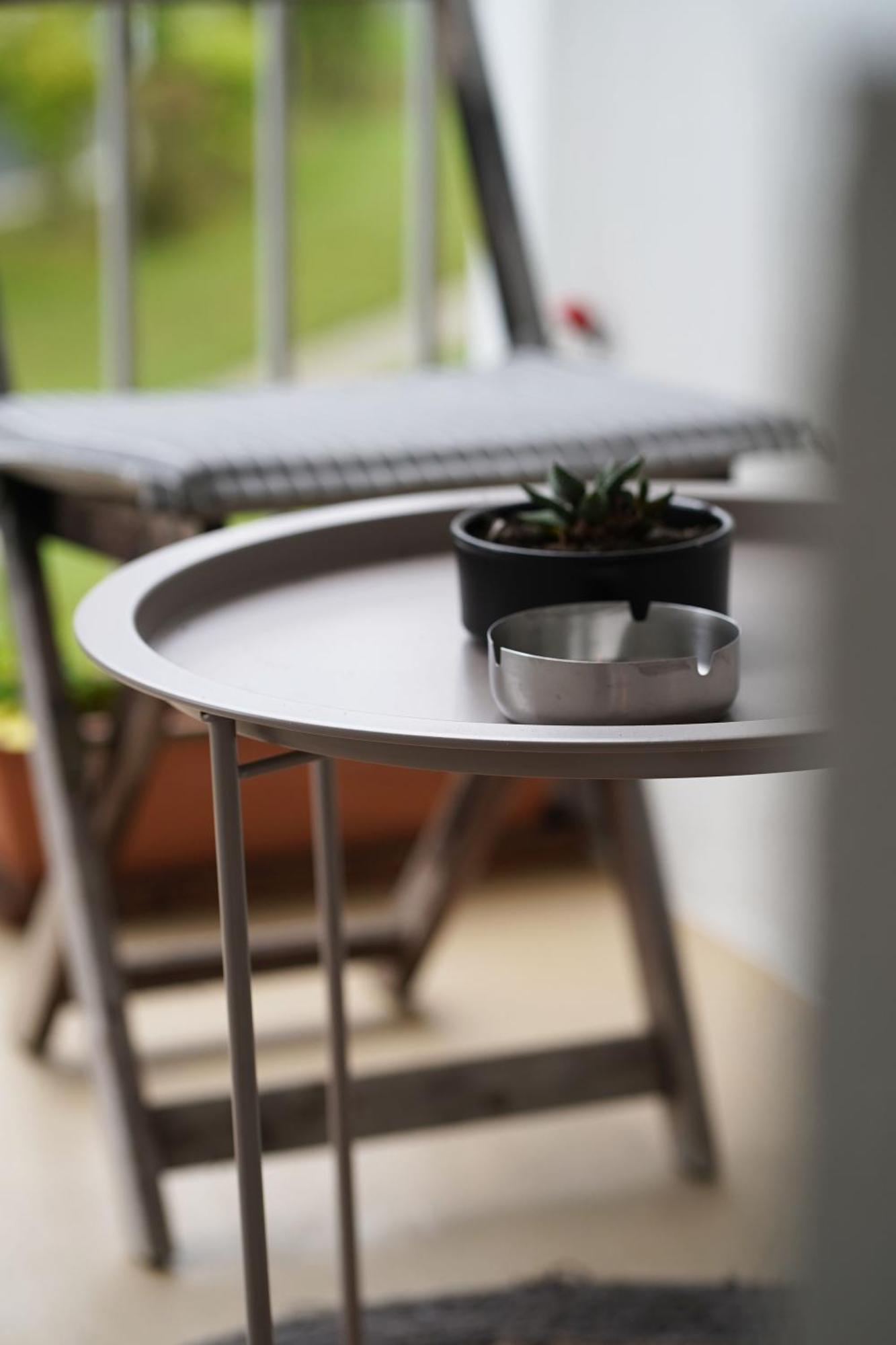 Le Beau Hugo Apartment Mainvilliers  Ngoại thất bức ảnh